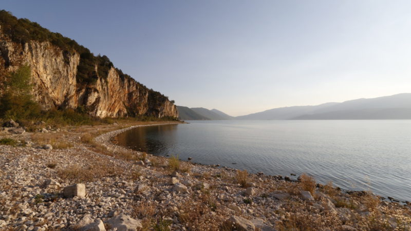 Το Τριεθνές σημείο της λίμνης: Ψαράδες – Ρότι